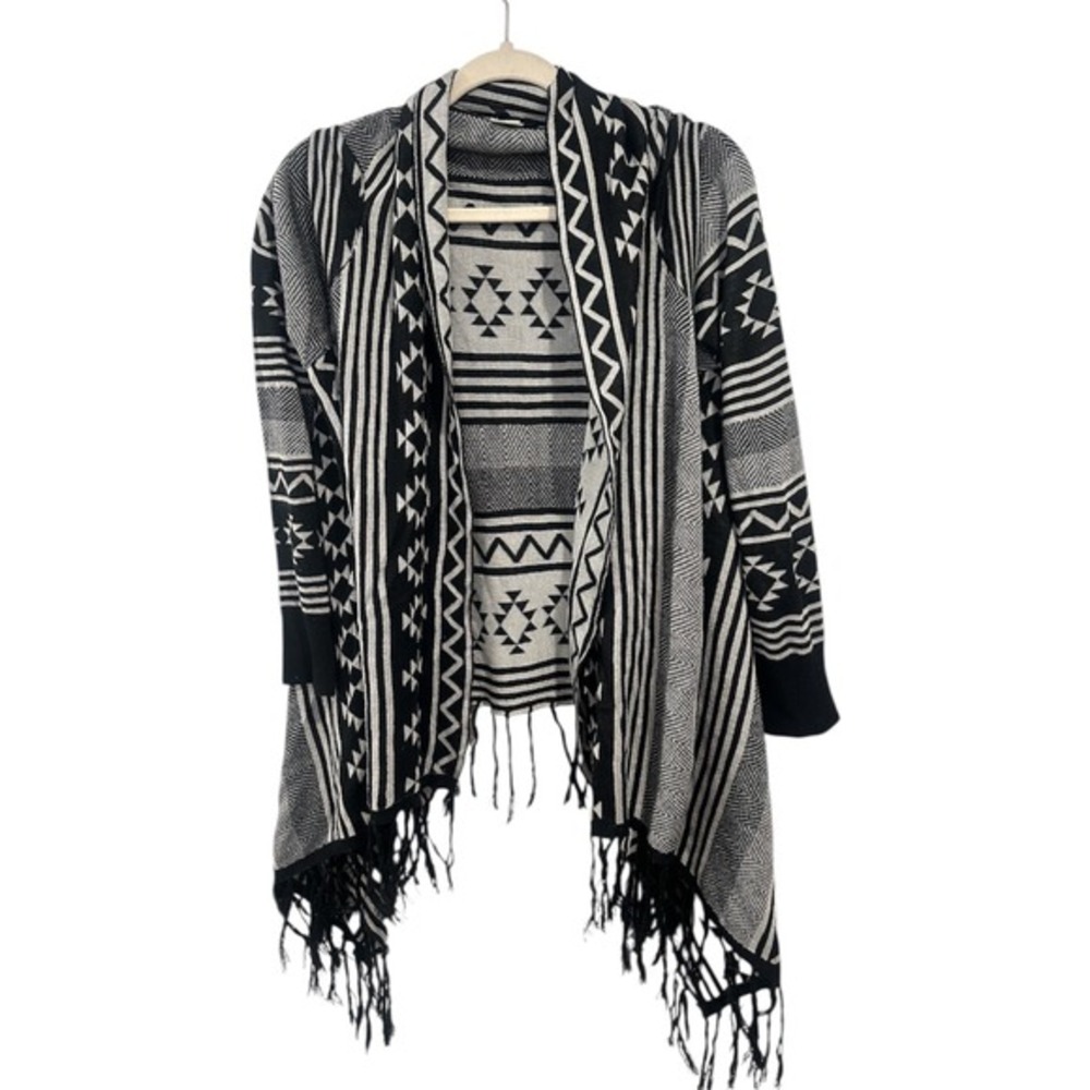 Allie & Rob Black White Southwestern Geometric Fringe Open Front Cardigan Medium